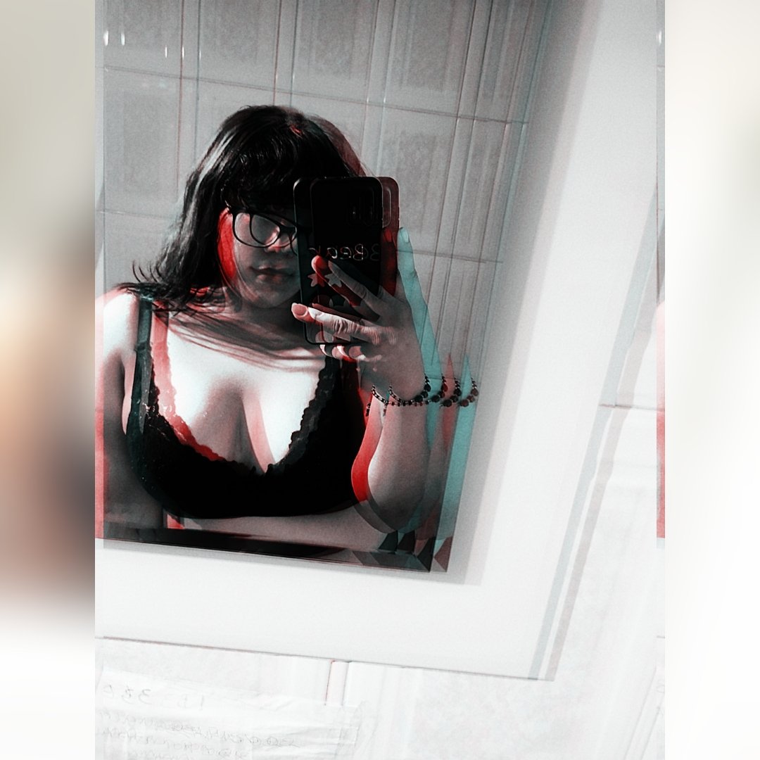 lilmoonsoong's tweet photo. #NuevaFotoDePerfil https://t.co/KL5gKiRvp5
