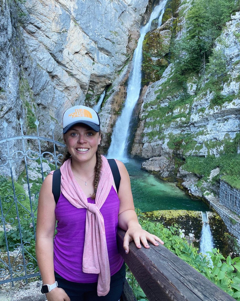 THumphris21's tweet photo. Slovenia Day 1 🇸🇮..what an amazing place to explore ☀️⛰

#lakebled #lakebohinj #savicawaterfall #slovenia #holiday #happy #exploring https://t.co/XCgkpS9ure