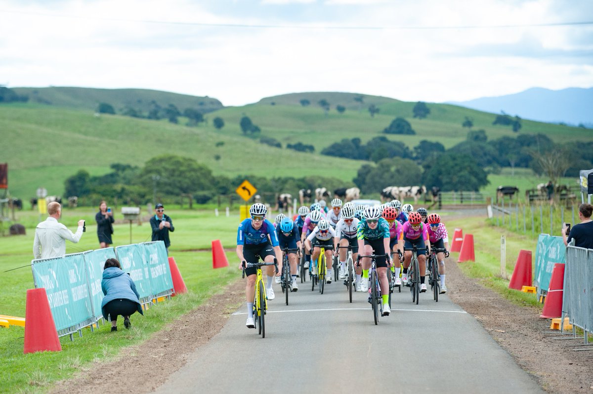 AusCycling's tweet photo. #NRS22 Two stages down for our women at @TourTropics 🌴

Keely Bennett (@kneveralone) holds a 3-sec GC lead over @RCorset (@VelofitA) after finishing 2nd on Stage 2 to add to her maiden NRS win on Stage 1.

@danidefrancesco (@aca_cycling) grabbed the win on Stage 2 and sits at +4 https://t.co/y9dtKiWXoz