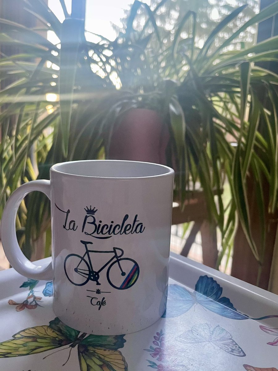 Sol, sábado, mañana, verano, café, casa.