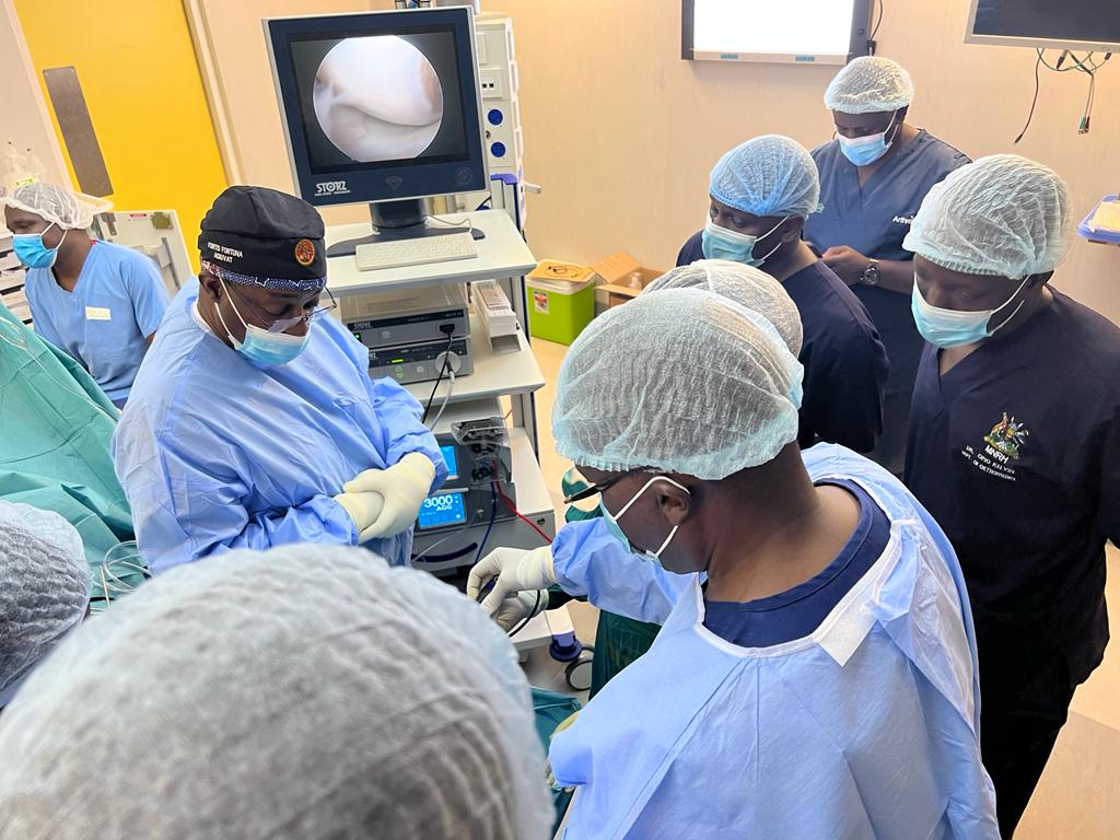OrthoSocietyUg's tweet photo. Knee arthroscopy during the knee camp at Mulago National Referral Hospital. 
The camp is expected to give 14 patients free knees, and 2 free ACL reconstructions have been performed. https://t.co/SNhh8A0XIu