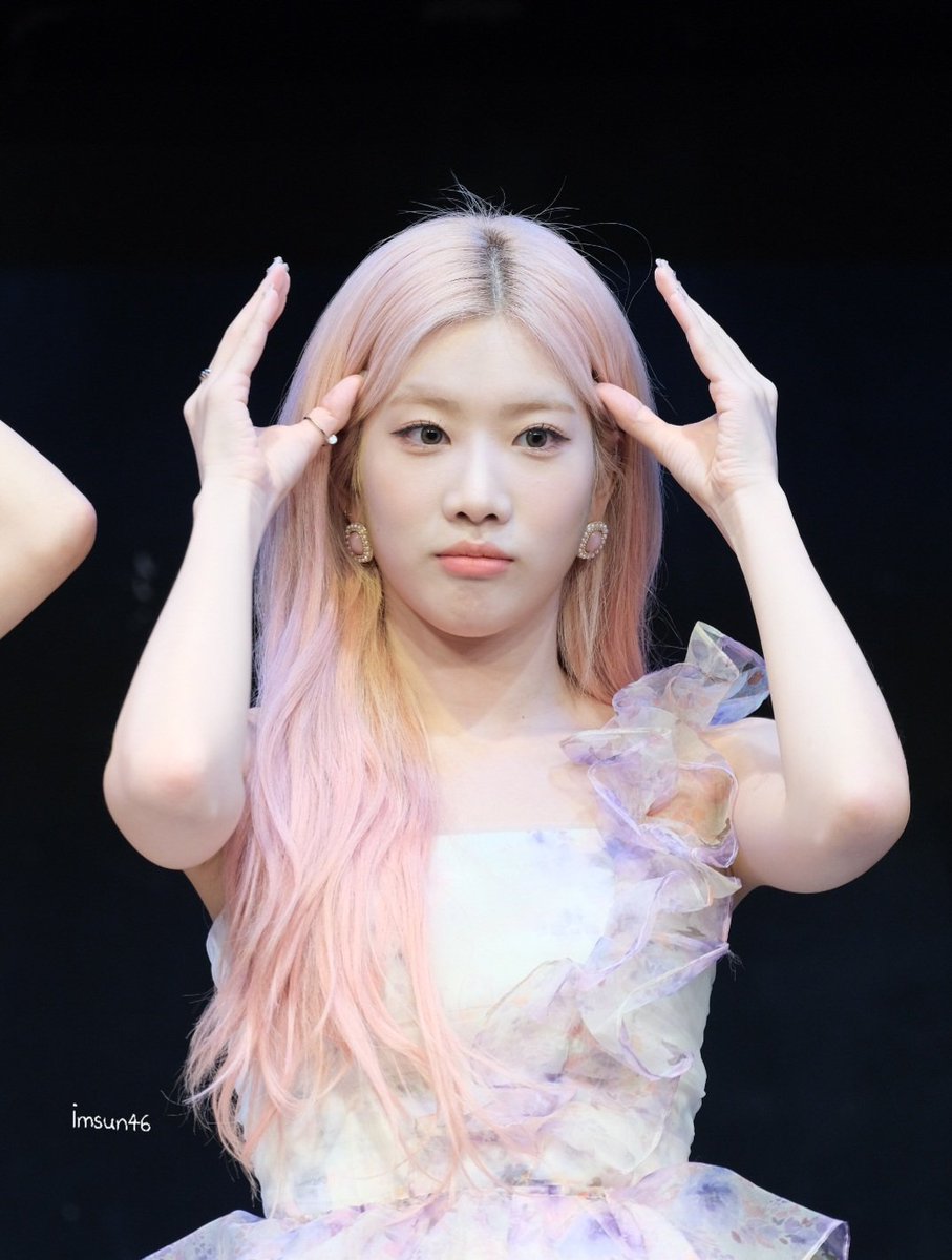 imsun46's tweet photo. 220708
강아지를 하랬더니 두통이 온 아가 https://t.co/4bm58IEHbg