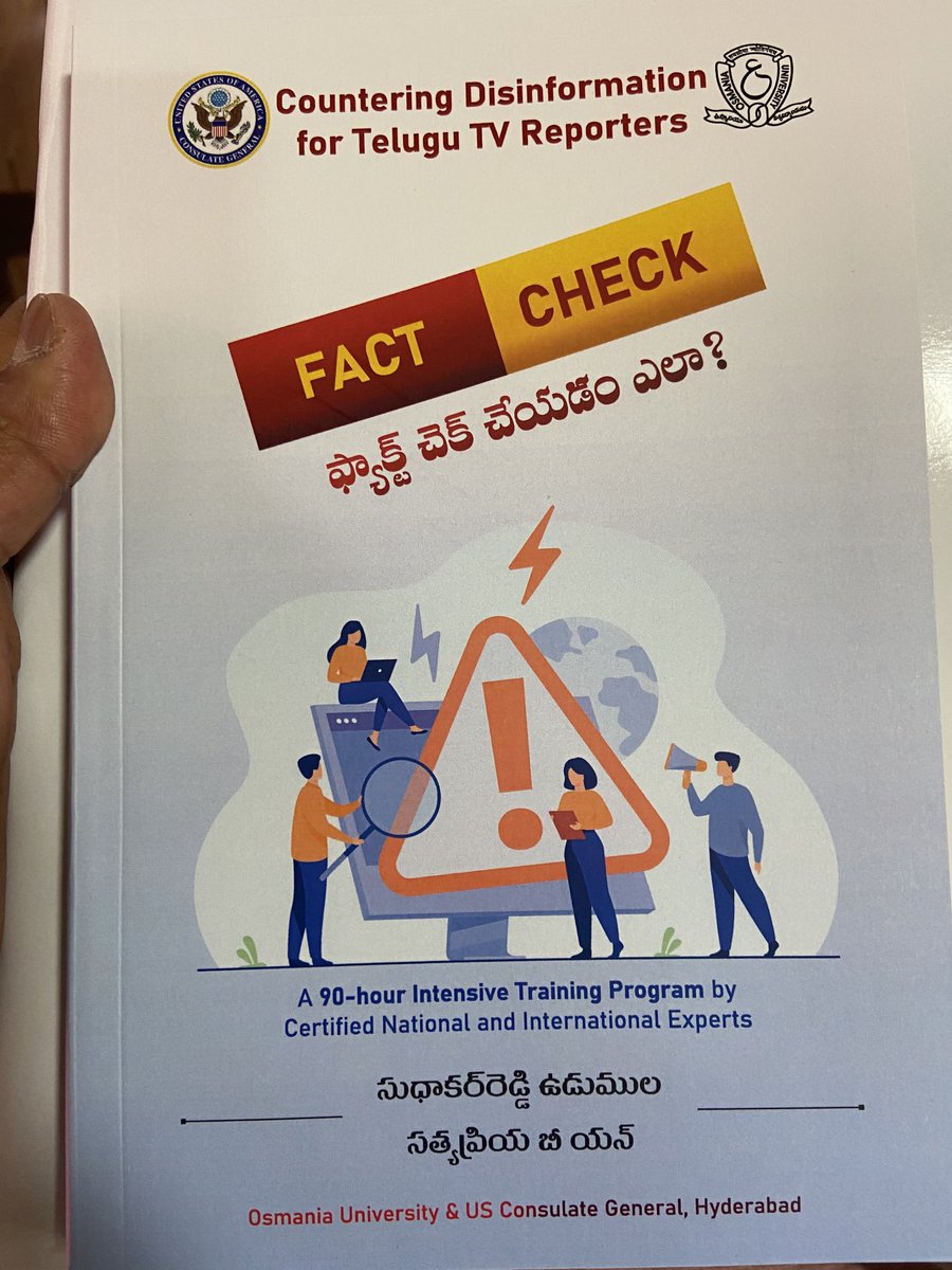 osmaniajmc1954's tweet photo. Launch of resource material prepared by ⁦@sudhakarudumula⁩ and Ms Satya Priya BN for participants. #HydFactCheck22 https://t.co/37kzcZgdOu