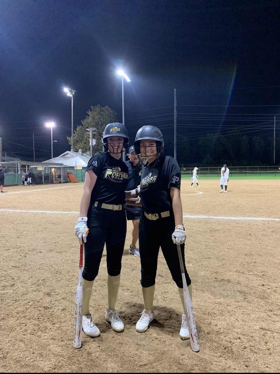 rodman_natalie's tweet photo. I am so excited to announce I have verbally committed to Fort Lewis College to continue my softball career. I want to thank my teammates, coaches, and my family for helping me achieve my academic and athletic goals! #skyhawks @FLCSkyhawks @IP16NATL_Lacina @AFostey @trojan_jenks https://t.co/FZ1f9ERoIy