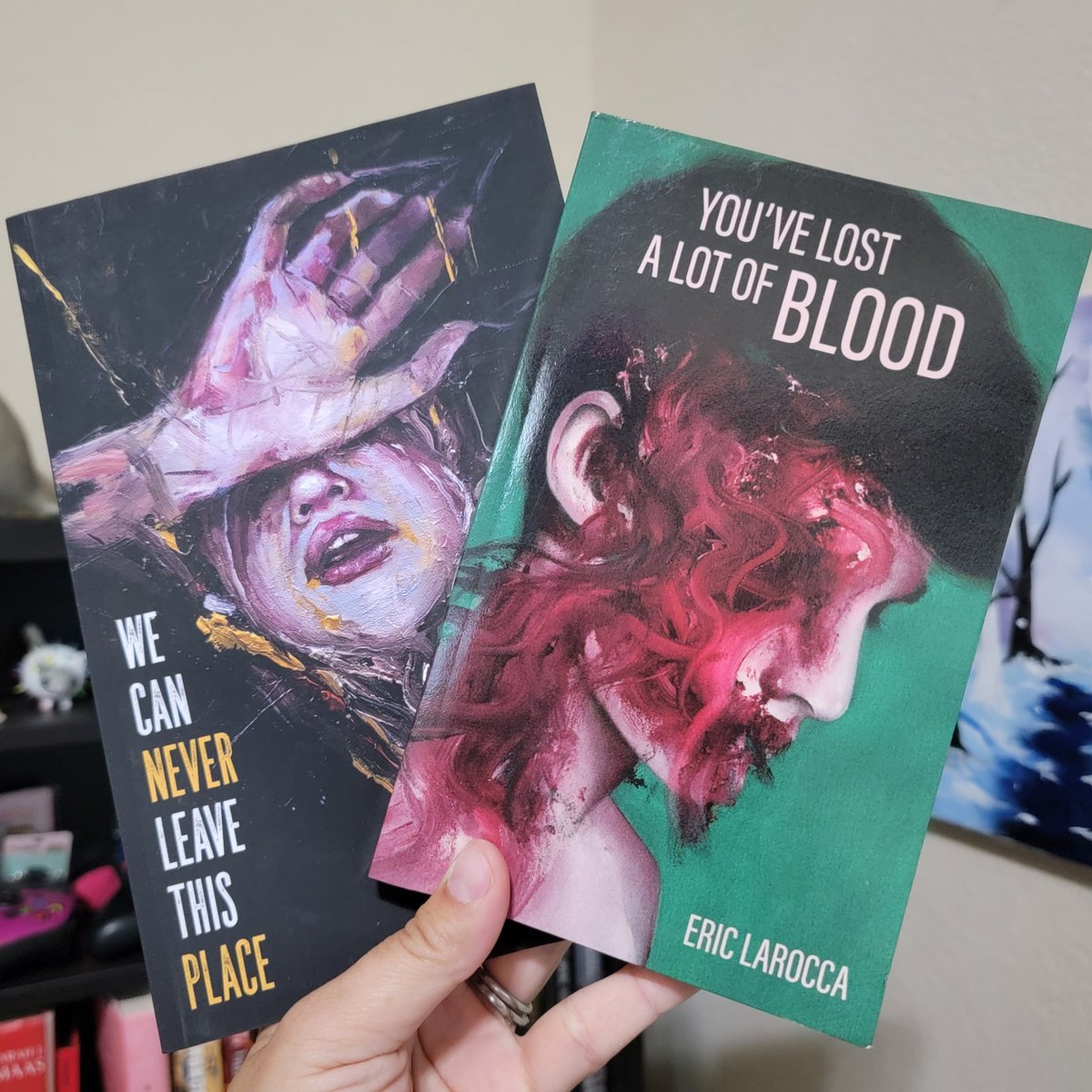 we also got ourselves #YouveLostALotOfBlood & #WeCanNeverLeaveThisPlace by @hystericteeth in today's #BookMail!

CAN WE TALK ABOUT THIS COVER ART JFC I adore it. done by the ridiculously talented, @KimJakobsson 👏🏻👏🏻