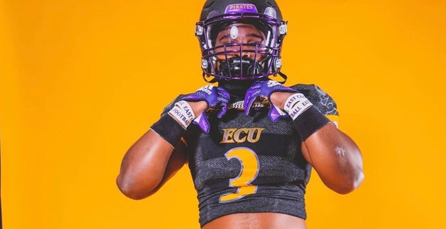 HTC247's tweet photo. Coach Speak: ECU commit DJ Johnson (VIP)
"They don’t make kids like that. That kid has a different type of motor. His motor is always on go." - @niketaq
#PurpleHa23
https://t.co/txLTryKI2O https://t.co/yD5PQqAvIi