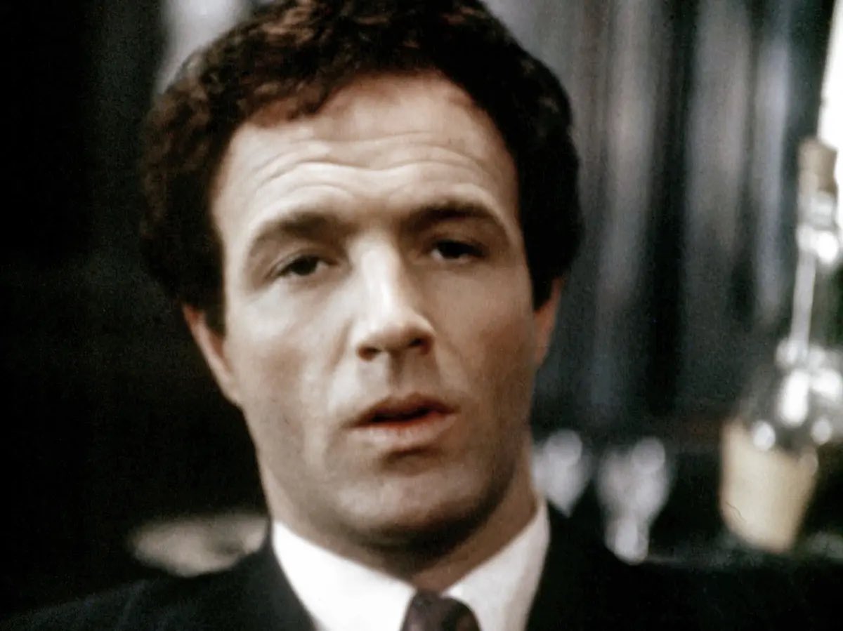 X_Domnique's tweet photo. Ray Liotta, James Caan, Tony Sirico

Goodfellas
The Godfather
The Sopranos                                                          The Holy Trinity of mafia pop culture.

All in 6 weeks 🕊 RIP 🕊#TonySirico #rayliotta #TheSopranos #pauliewalnuts #mafia https://t.co/P26k4JRIi7