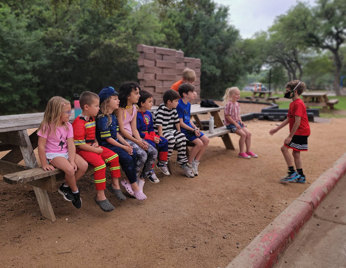Alphaschool's tweet photo. Leadership should be an act of reciprocity that sees well-placed advocates working toward the most sincere, collective wellbeing.
#lifeskills #advocacy #leadership #educatedifferently https://t.co/Feeb5zGA5k