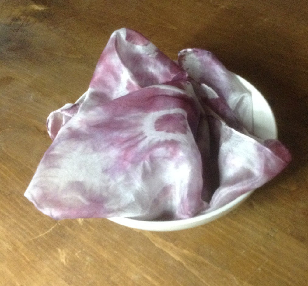 TheProofAngel's tweet image. Purple hand tie dyed lightweight long silk scarf, using procion colours etsy.me/2MoPqB3 #Etsy #TheRainbowAngel #ProcionDye