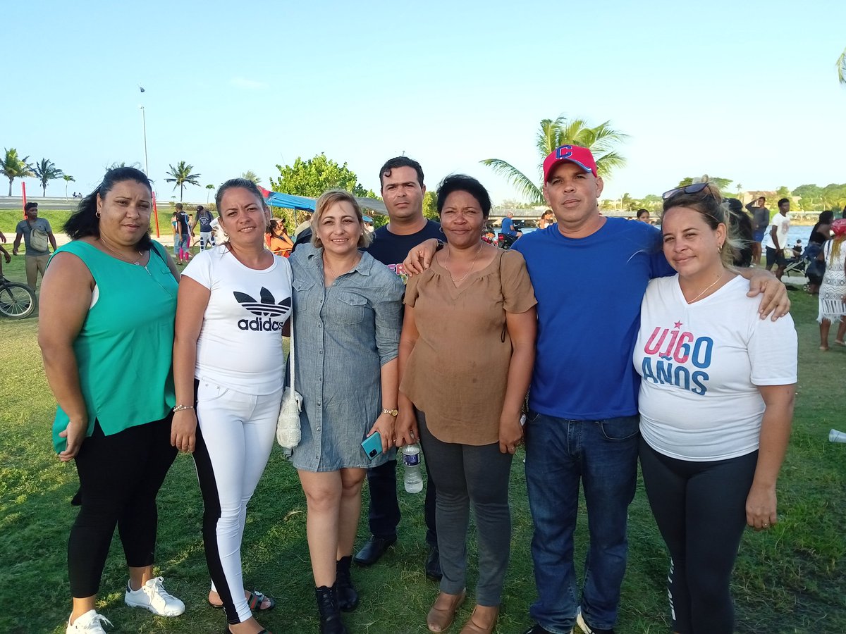 BYunisexky's tweet photo. En #MatanzasEnVictoria
visitamos las playas y principales actividades del verano para nuestro pueblo. https://t.co/XLK6bR1NcF