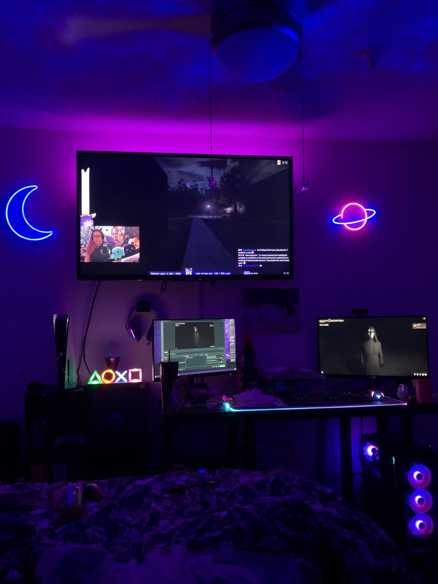Savannathun's tweet photo. Watching my girl @sailorsugarplum play #MasksofDeception ๐ญ and about to jump back into queue myself! (Ignore the mess. ๐ฉ๐) @thewebpro https://t.co/QYBH8TaQi8