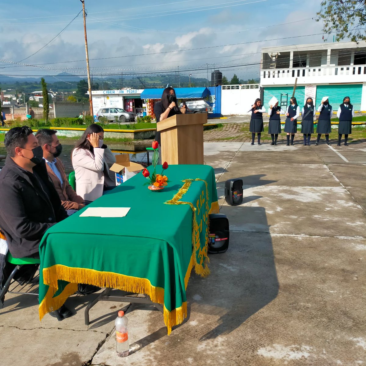 TBC_509's tweet photo. Hoy viernes 08 de Julio del 2022  se llevó a cabo la ceremonia de clausura del ciclo escolar 2021-2022 del #TBC_509 

Agradecemos a los alumnos, docentes y padres de familia por su apoyo para llevar acabo todas las actividades programadas a lo largo de todo el ciclo escolar. https://t.co/yOIklvl2Jk