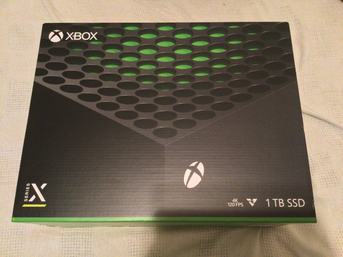 RealEdwinV's tweet image. Well today exactly 1 year and 1 month later after getting my @Xbox Series S I finally got a Xbox Series X from @BestBuy yet again you guys are awesome!!!!