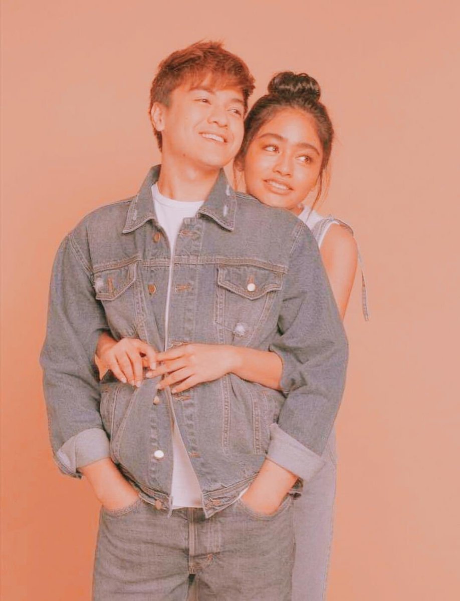 isshksh_'s tweet photo. Seven.
CkandVivoree Back hug era is so damn kilig mga ferson..

50THGoldenMonthsary KIERVI

@hashtag_CK @vivoree https://t.co/CQIDvhJH1b