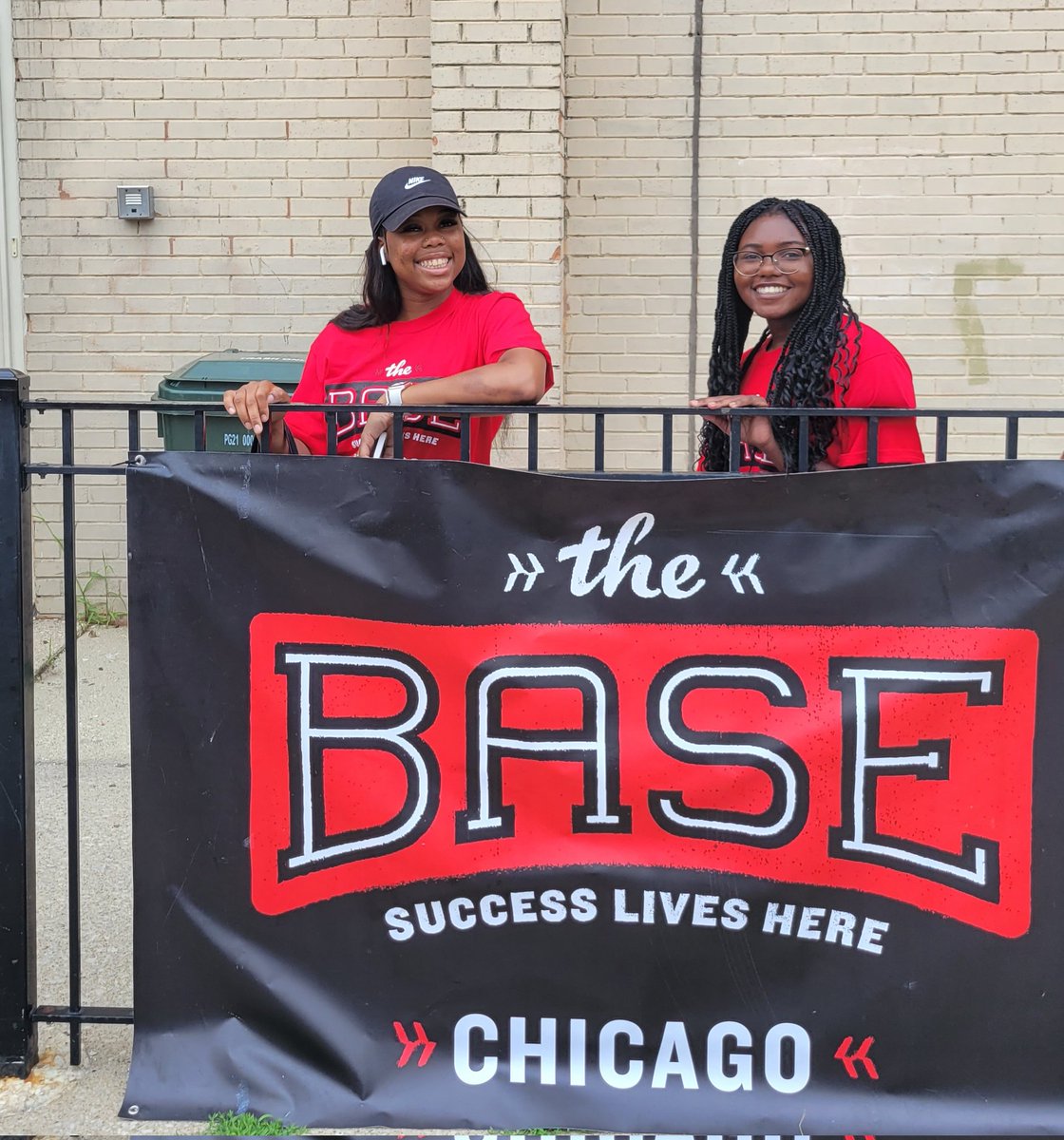 base_chicago's tweet photo. Summer time fun @base_chicago KARAOKE KICKBACK. Thank you to our partners @ChicagoParks @amazon #mychimyfuture #summerkickback #thebaseway๐ค๐ธ๐๐ท๐โญ๏ธโญ๏ธ https://t.co/wrLYX51Wgr