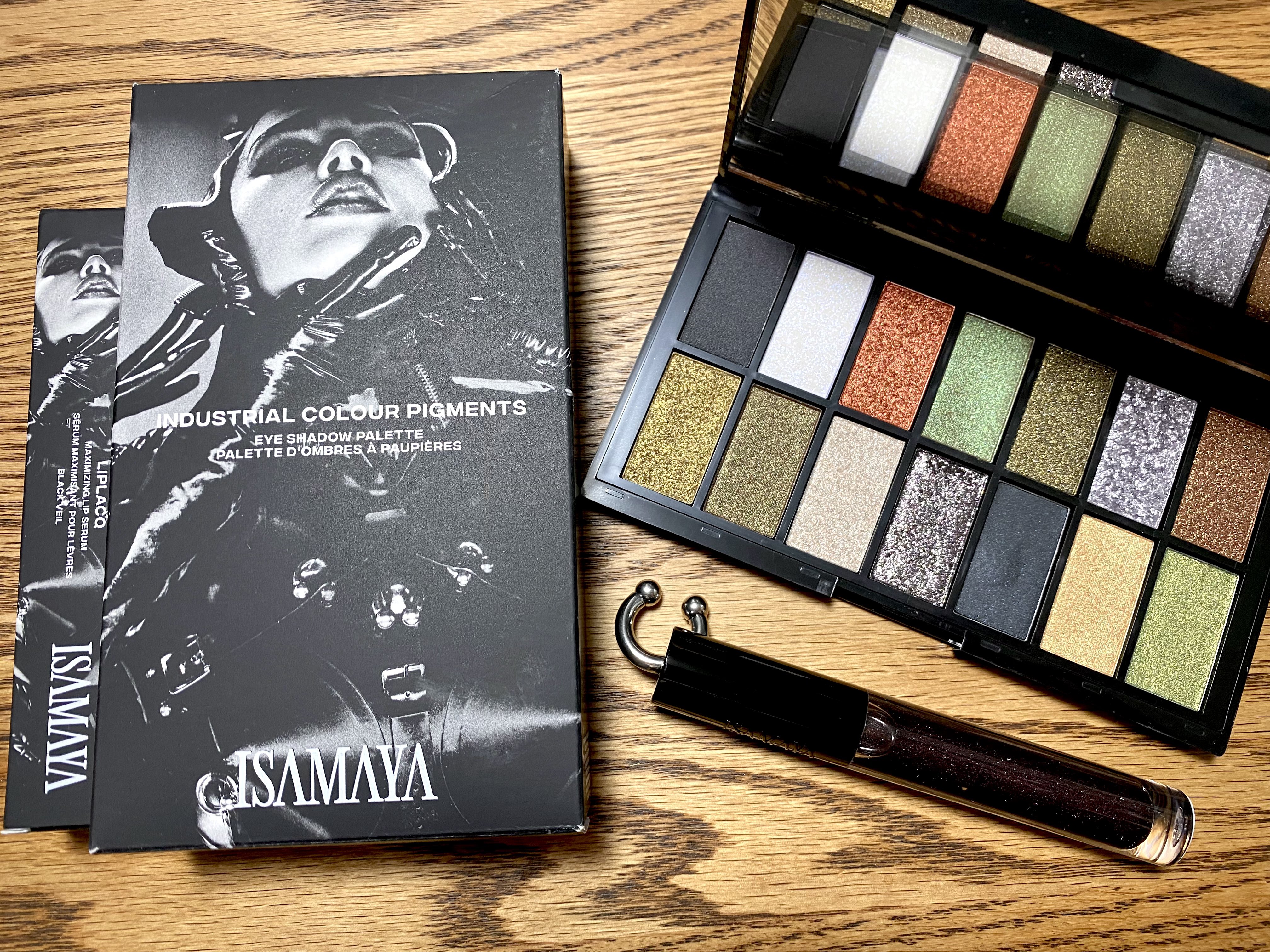 ISAMAYA BEAUTY Industrial Colourアイシャドウ | unimac.az