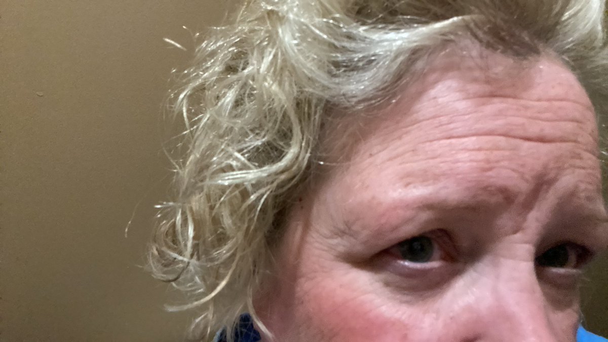 bandbclem's tweet photo. @UberPT Pool hair
Don’t care https://t.co/KmTvOKBz1r