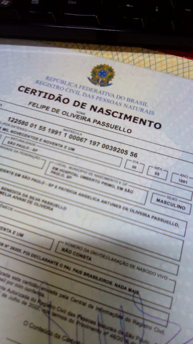 euumgeminiano's tweet photo. AH E EU TÔ OFICIALMENTE RETIFICADO! #amstelnaparada #transgenders #homenstrans #retificaçãosocial https://t.co/8FSbnZ5APq