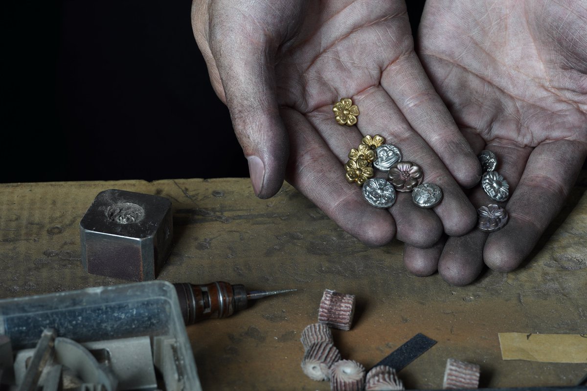 SAKURAFOTO_JP's tweet photo. ćFORZAGO HANDMADEćć«ć”ć©ć«ę“ē·“ćććęä½ćć·ć£ććæć¼ććæć³ćåćä»ćć¾ćććļ¼
šhttps://t.co/hJsaXVHlu0
#camera #photo #photography #photographer #handmade #shutterbutton #fujifilm #sony #leica #Canon #Nikon https://t.co/koMXzJoRXR
