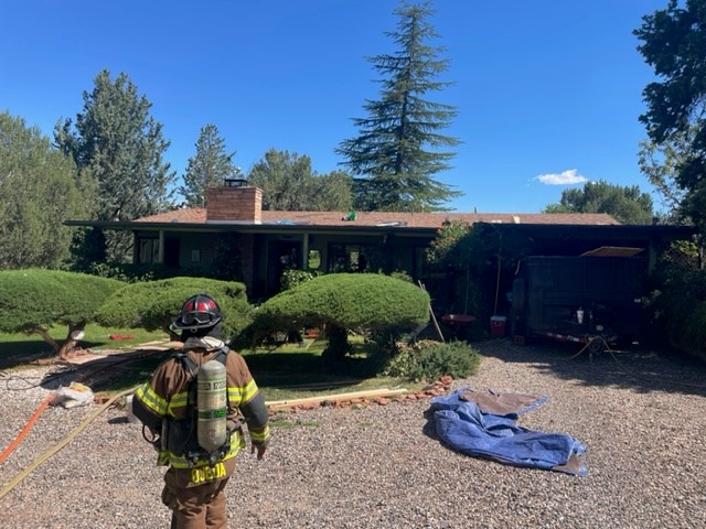 SedonaFD's tweet photo. @SedonaFD working a structure fire in the attic of a single family residence this afternoon, while also running 2 rescue assignments at the same time. One at #devilsbridge and the other near #sliderock.
@VerdeNews @sedonanews @YBC_News @kaffnews @azfamily @CityofSedonaAZ https://t.co/1MGzkVXopk