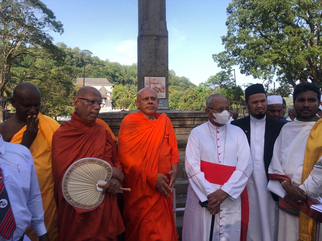 DirectionsSL's tweet photo. #DirectionSriLanka participated at the Signing and Declaration of the Senkadagala Prakashaya on 8th July 2022. 
#ProfessionalsSL
#Srilanka https://t.co/iSG8YncVYA