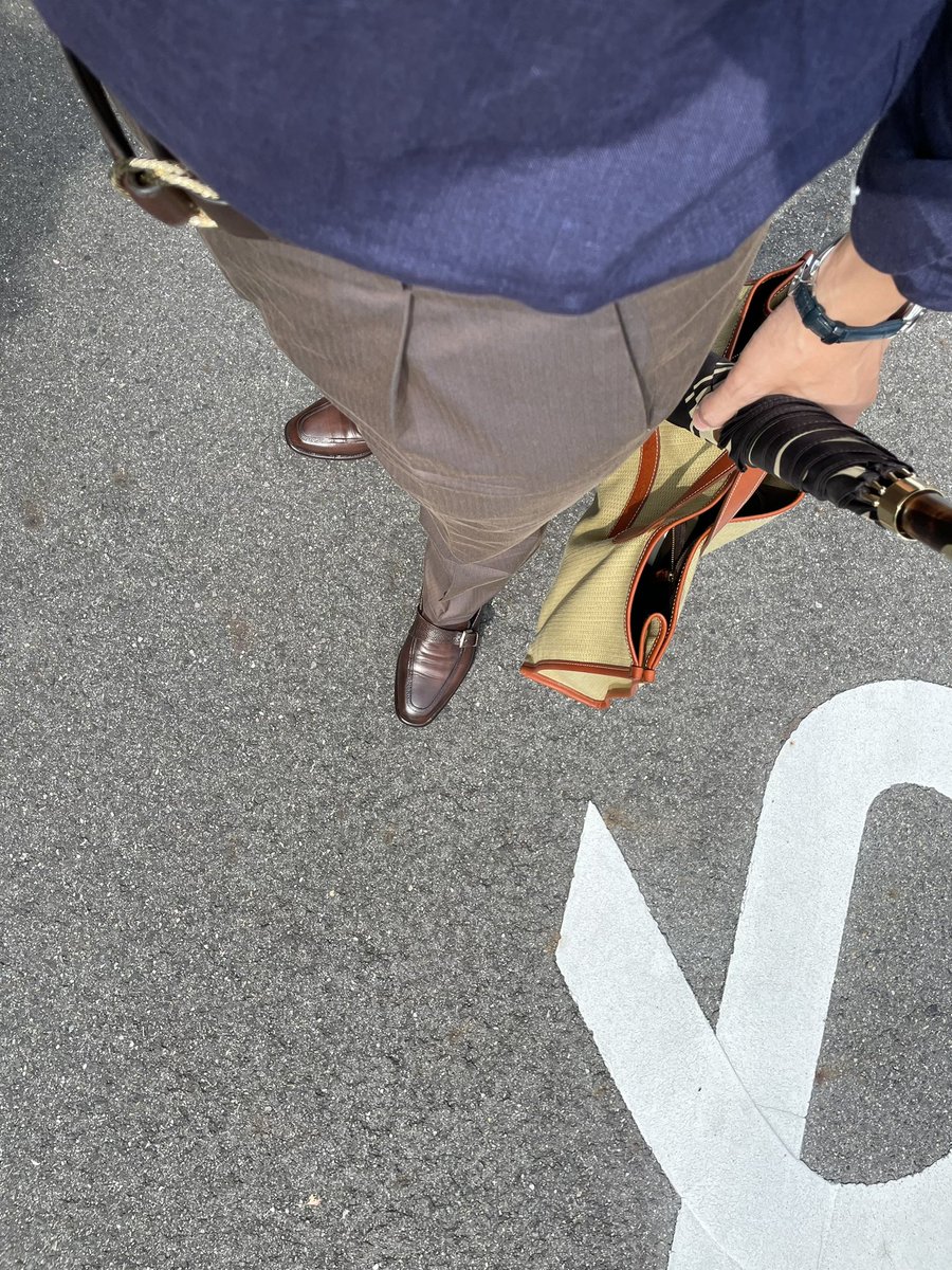 _n_t_d_c_c_'s tweet photo. 本日。灼熱の中アポが流れたので、腹いせ
#mariasantangelo
#devoreincipit #mariobemer #campanola #felisibagsandbelts #magliafrancesco
https://t.co/RvmndeeRF8 https://t.co/dglTUtaBLo