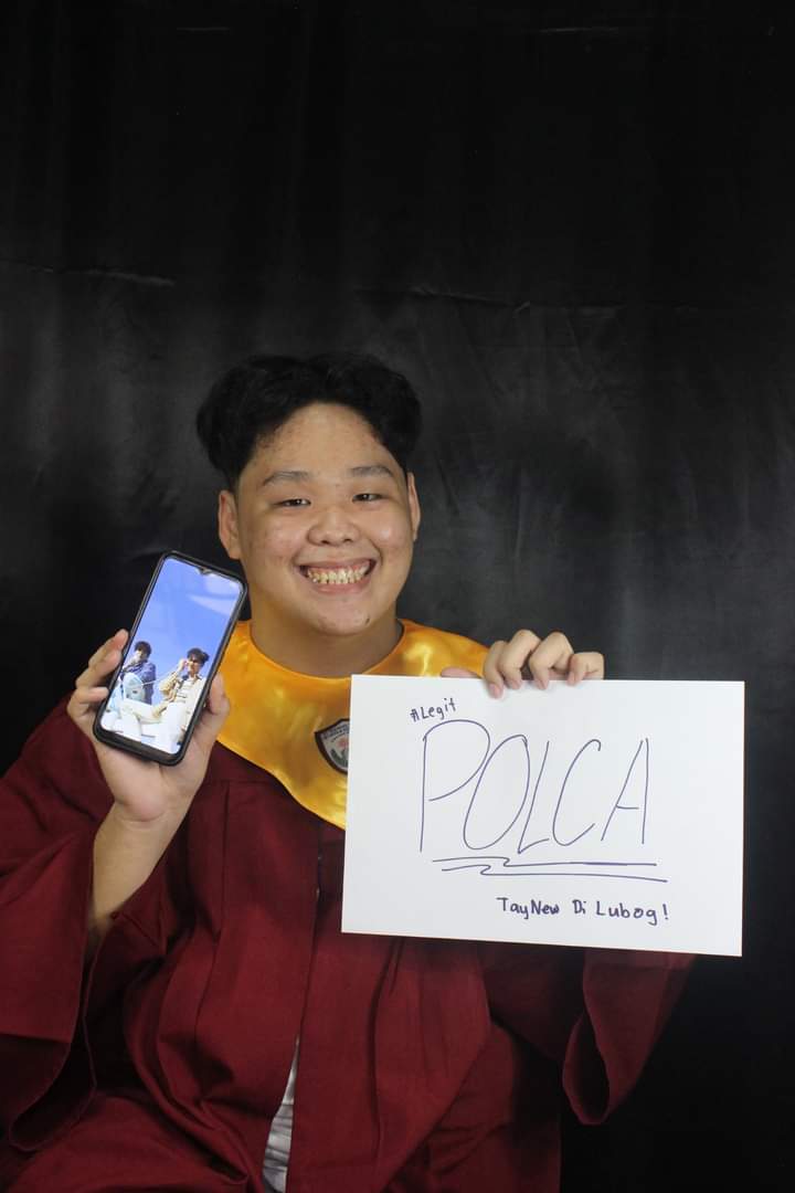 rpbb_polca's tweet photo. Just Graduated yesterday!

Thank you to these people for being my inspiration in my studies and my research paper!

@WE_THE_BOYZ @IST_THEBOYZ 
@Tawan_V @new_thitipoom ❤️❤️❤️❤️ https://t.co/d3hyMbUp6b