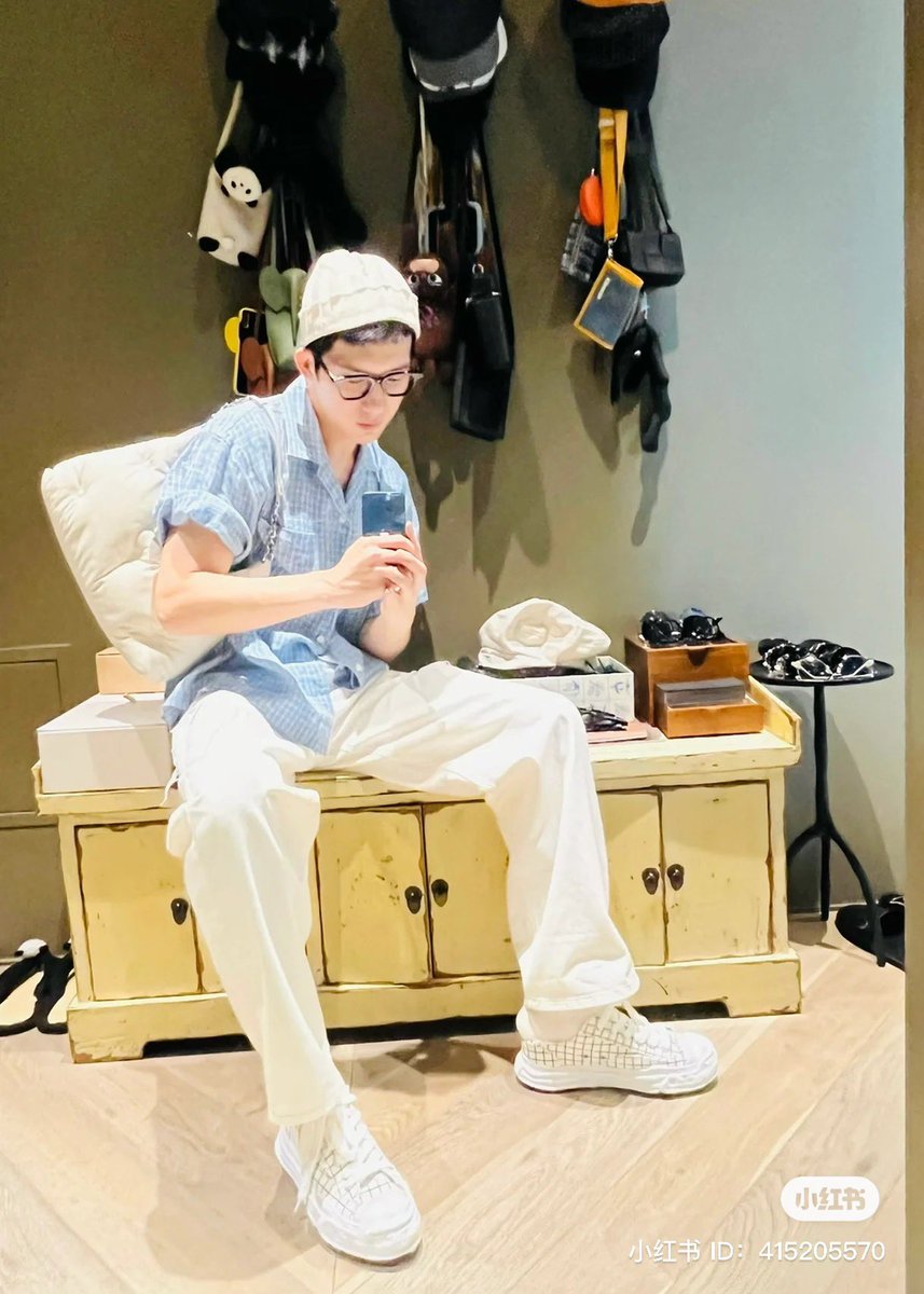 dramaskfan's tweet photo. Atualização de #JingBoRan no Xiaohongshu.
#井柏然 #Psychologist #LoveThroughAMillennium #TheLoveOfHypnosis #EditorialDepartmentStory #33StoryHouse #NuhaiChongchongChong #WhenYoung #cdrama #dorama https://t.co/dTQKBArmG3