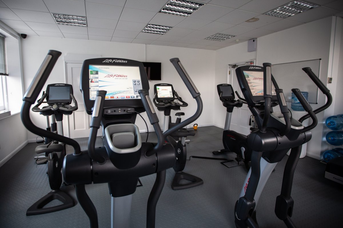 Salomons_Venue's tweet photo. Are you a personal trainer looking for a space to rent? Rent our fabulous gym for £200 per month! Email leisuresales@salomons-estate.com to enquire. 

#gym #gymspace #personaltrainer #tunbridgewells https://t.co/SnMr1Upreo