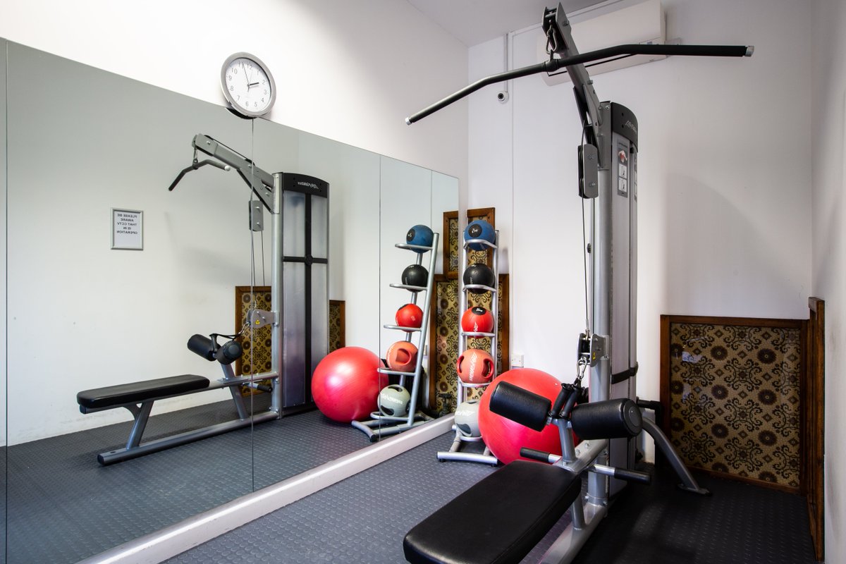 Salomons_Venue's tweet photo. Are you a personal trainer looking for a space to rent? Rent our fabulous gym for £200 per month! Email leisuresales@salomons-estate.com to enquire. 

#gym #gymspace #personaltrainer #tunbridgewells https://t.co/SnMr1Upreo