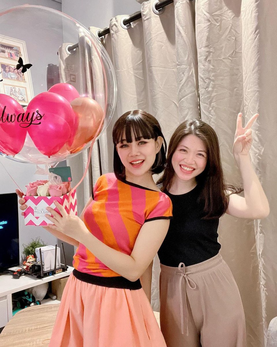 inesemma31's tweet photo. My Cute Sis～😍😍 https://t.co/4lhWXWrGxw