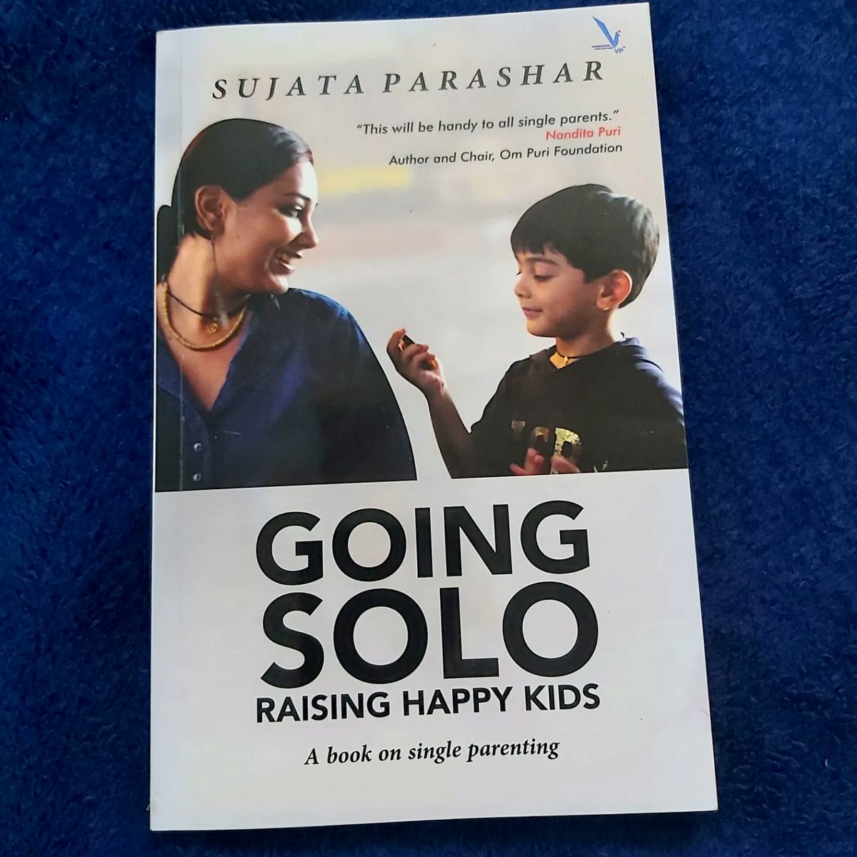 sujatavidu's tweet photo. The pic popped up on my FB memories...Who knew then that a casually clicked photograph would one day be chosen as the cover for a book on #singleparenting
#bookcovers #photograph #singleparents #handguide #GoingSolo #RaisingHappyKids https://t.co/iMjF15tEDs