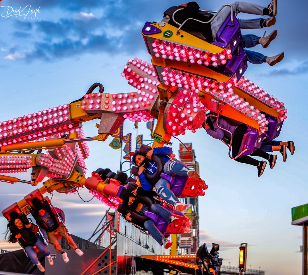 AVFairgrounds's tweet photo. Are you ready?! The 2022 AV Fair & Alfalfa Festival “What A Ride” pre-sale general admission tickets are on sale now! 🥳🎡 Buy early and save! 🎟 Tickets available online 👉 https://t.co/5P0p4aKQRp
#AVFair #WhatARide #FallFair #LancasterEvents #AntelopeValley #OnlyInTheAV https://t.co/acMrpCaYeU