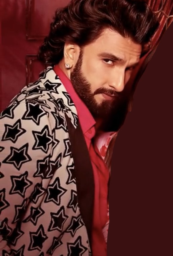 leelasinghlove's tweet photo. @karanjohar @DisneyPlusHS @RanveerOfficial @aliaa08 @apoorvamehta18 @jahnvio @aneeshabaig @Dharmatic_ Ranveer >>> https://t.co/GTbqhMAneA