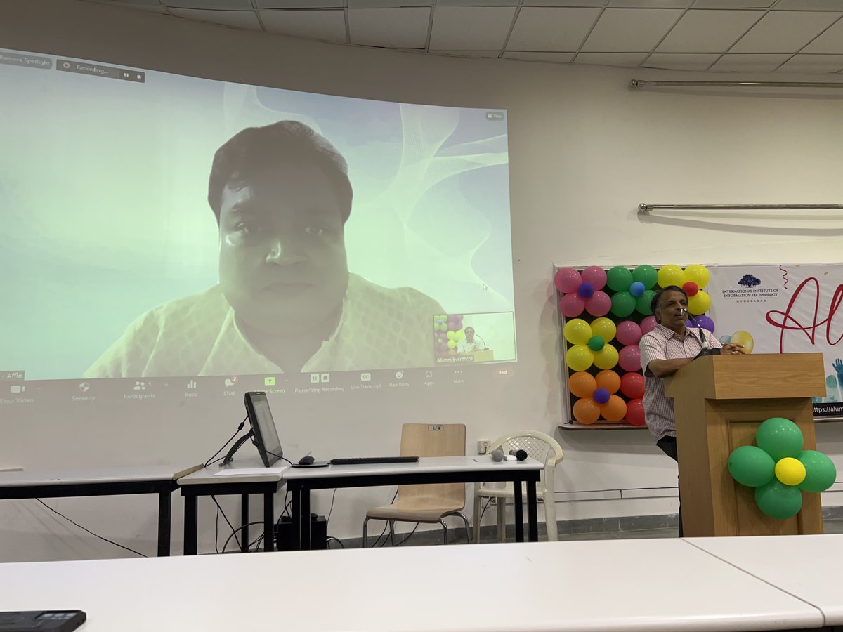 ponguru's tweet image. 200+ @iiit_hyderabad alumni were on campus for the meet-up. Meeting alumni is always 😍😍. We had alumni from #Classof2003 until #Classof2022 attending the meet-up. #IIITHAlumniRock #ProfGiri /c @AanshulSadaria @shradhasgl @mallika_2011 @kritipraks @suryajith