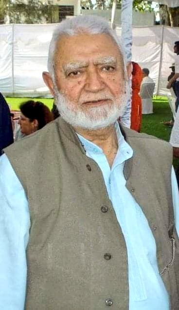 evarayees's tweet photo. Shamas sb was a larger than life personality and a guiding light for many! You will always shine like a star in our hearts. May you get the highest place in jannat.
@Basharatbhat007
@HamidBhat20
@MehvashH
@SajidaNain
@JavaidHut
@shafqatwatali
@Omairnganai https://t.co/5jrpzqN8q1