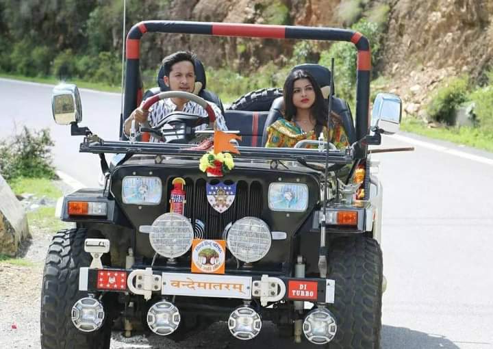 Want A Ride? #Arudeep Fans 🚘😊 #ArunitaKanjilal #PawandeepRajan