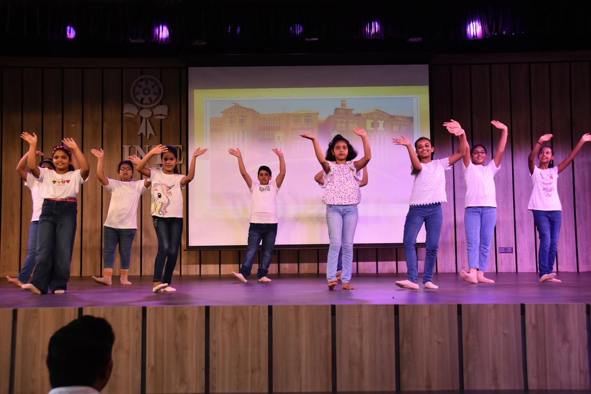 SAI_Edu_In's tweet photo. They gave emphasis on the notion that "Having loads of money doesn't make you a better person but spending it in a correct way does."
#spendmoneywisely
#Creativepresentation https://t.co/fsLBNnUrss