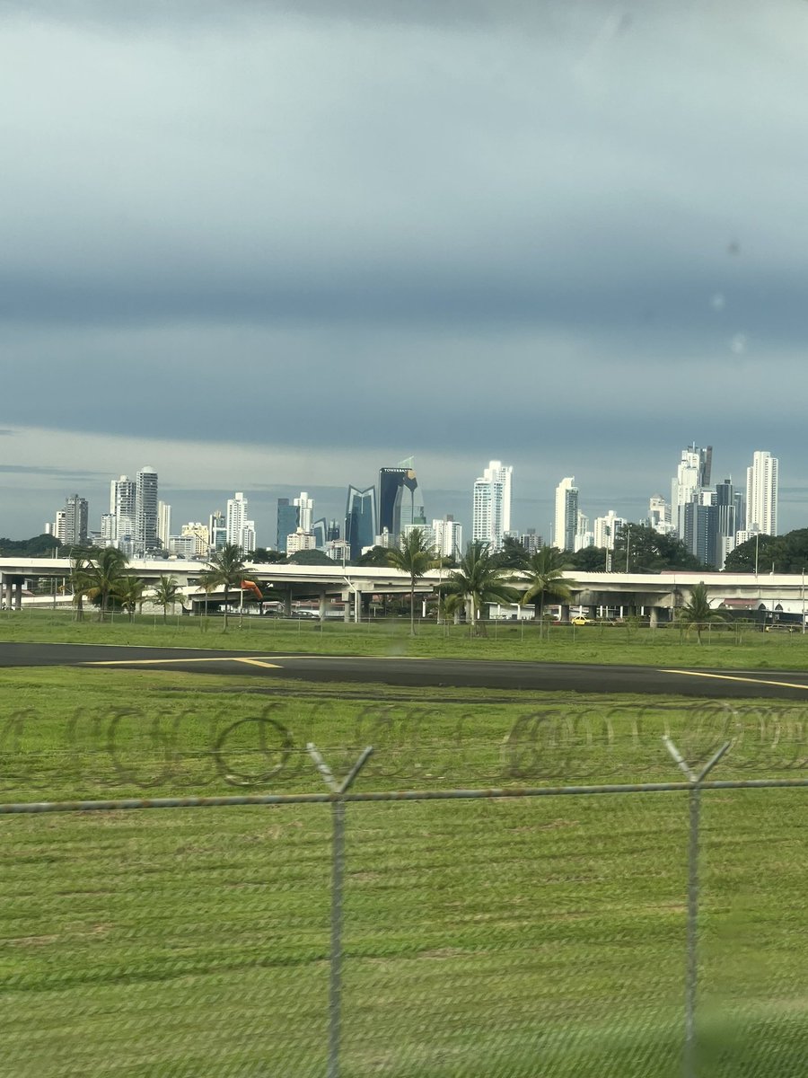 foekp_'s tweet photo. day one in Panama 🇵🇦 @utulsa #jumpstartTU https://t.co/sSu42uH1Qk