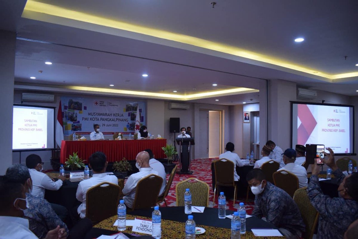 HerryFTanjung's tweet photo. PMI kota Pangkalpinang mengadakan kegiatan Musyawarah Kerja PMI kota Pangkalpinang dalam kegiatan ini membahas tentang laporan program kerja tahun 2021-2022 serta membuat rencana kerja tahun 2023 yang akan mendatang. Kamis, (29/6). Cc @RadioElshinta @SonoraFM92 https://t.co/6VTV98HV3r