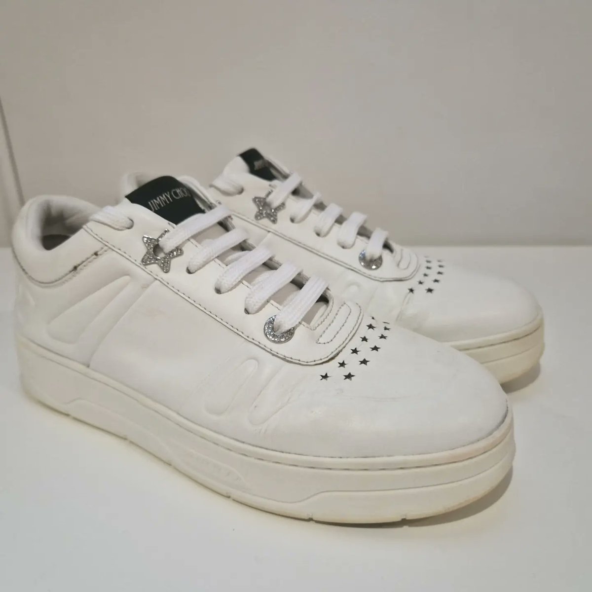 Jimmy Choo

Nice clean freshen up for customers holidays 

Get in touch to book any trainers in for coming weeks . Order book filling up fast 

Enjoy yer weekends peeps 😎✌️