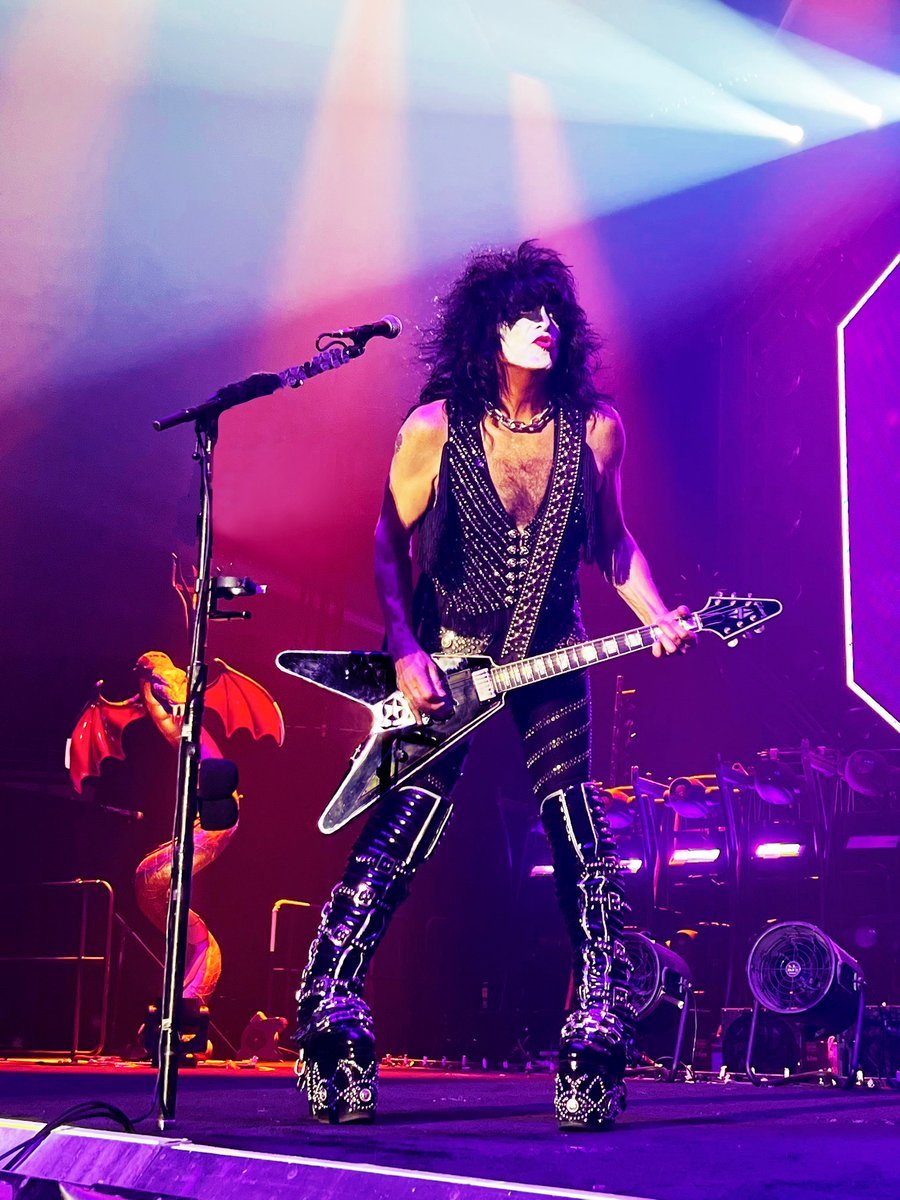 PaulStanleyLive's tweet photo. ZAGREB! Tonight’s your night and I CAN’T WAIT!
Photo/Ross Halfin https://t.co/tIQAuyKzyV