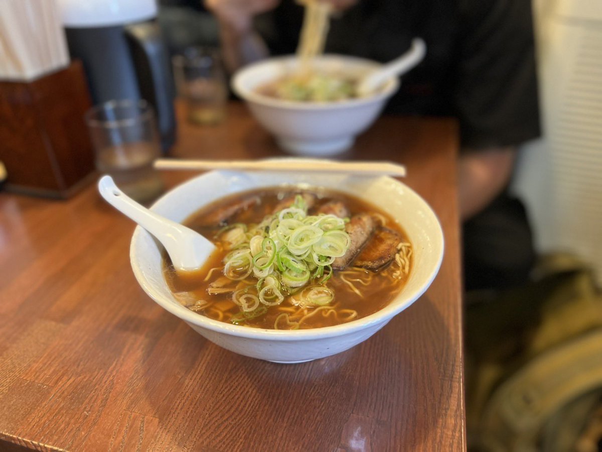 marimoHead25's tweet photo. 久しぶりのツーリング
せせらぎ街道から高山にラーメン食べに行ってみた
昼までは良かったが
帰り夕方から大雨😵

#xt250x #zzr250
#トリッカー
#ロクダボ
#せせらぎ街道 https://t.co/lvsVKdwbqh