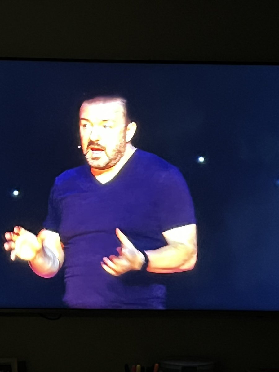 Ezzmay18's tweet photo. @rickygervais Watching now! 🙊 🙈 🙉 https://t.co/zBtiI8r13V
