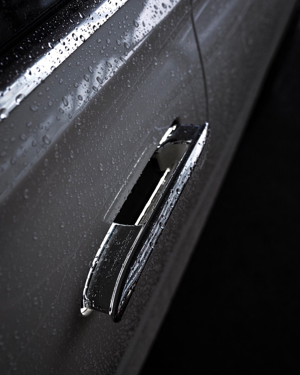 Mercedes-Benz Hellas tweet media