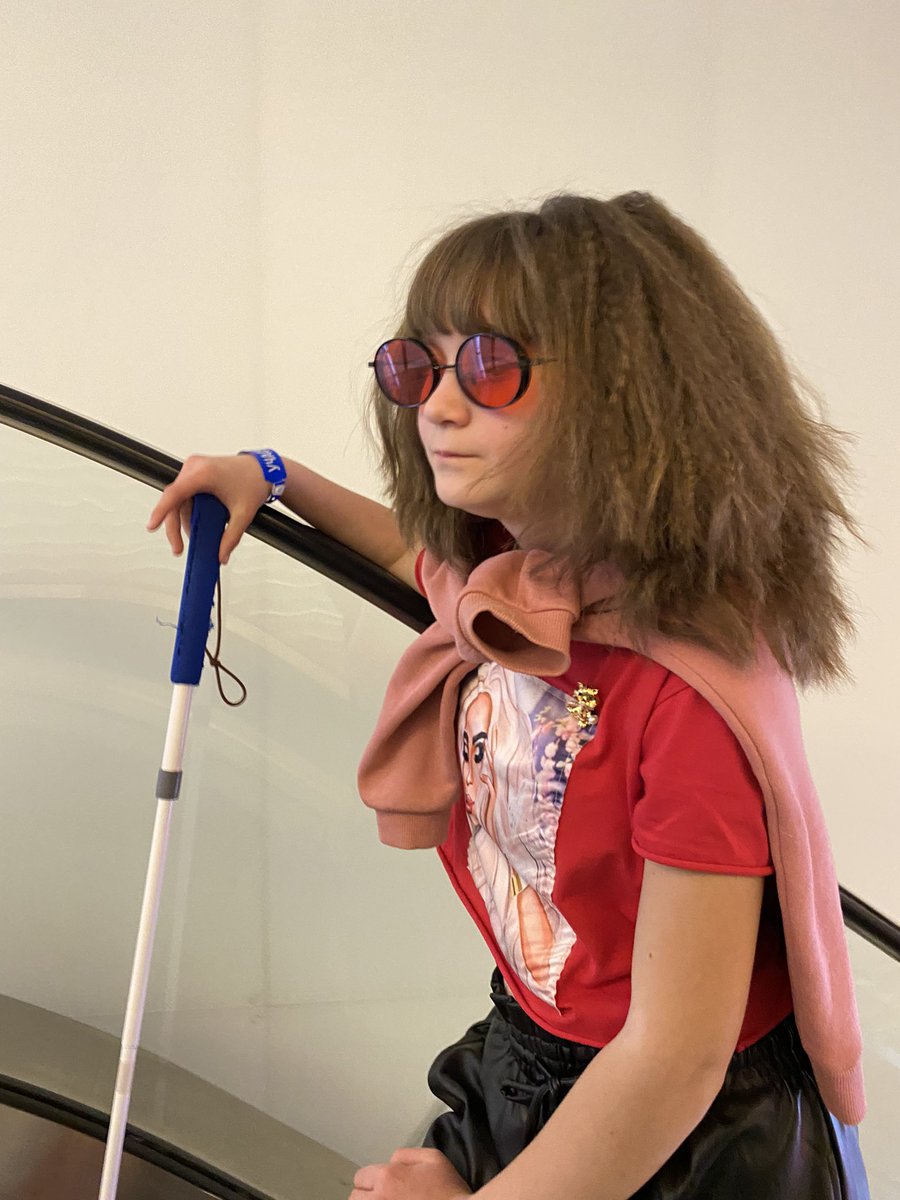 BLE_nft's tweet photo. When too many thoughts 🧠
Then my hair do exploded 💥💥💥
🤣🤣🤣
#NFTCommumity #NFTartist #NFTfamily #BLENFT https://t.co/7Zctb9PCzS