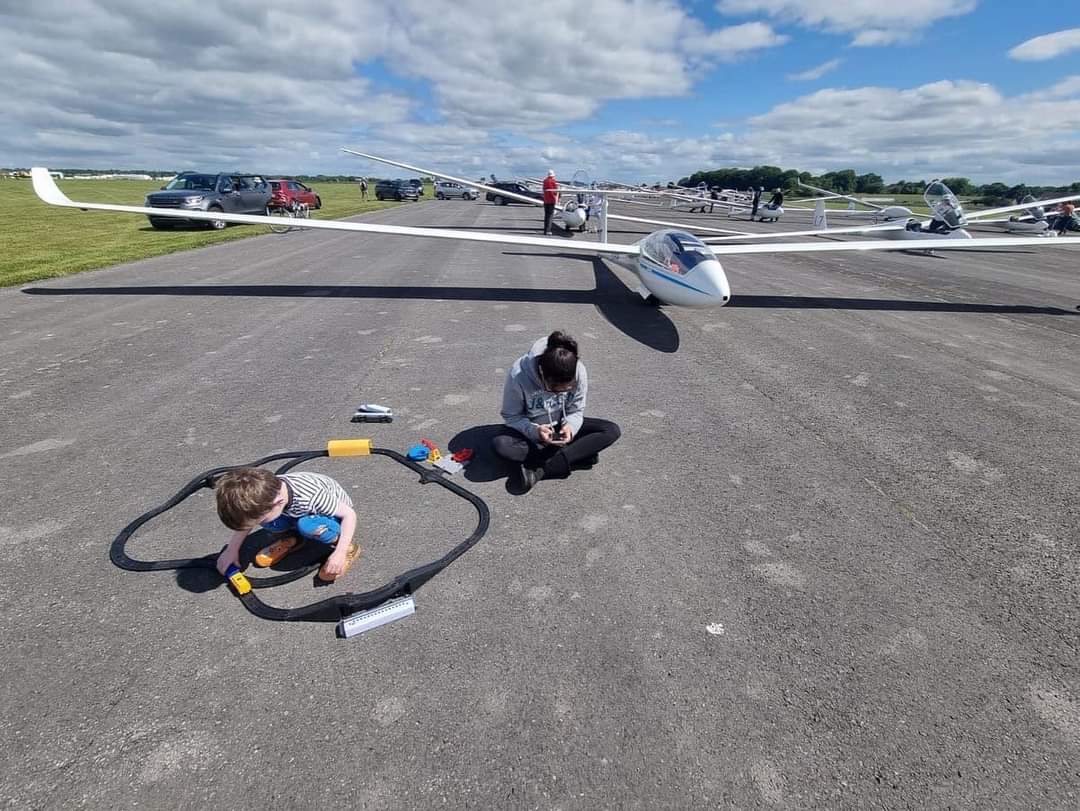 Women Gliding (@womengliding) on Twitter photo 🌟 Some great fun had at the Aston Down Nationals 15m, Standards & Open Class. 4 ladies finished in the top 10. 🥳
It was a great week of 5 brilliant days flying some big tasks, with some grid squatting towards the end of the week.
Thanks <a href="/CotswoldGliding/">Cotswold Gliding</a> for a brilliant comp! 🌟 Some great fun had at the Aston Down Nationals 15m, Standards & Open Class. 4 ladies finished in the top 10. 🥳
It was a great week of 5 brilliant days flying some big tasks, with some grid squatting towards the end of the week.
Thanks <a href="/CotswoldGliding/">Cotswold Gliding</a> for a brilliant comp!