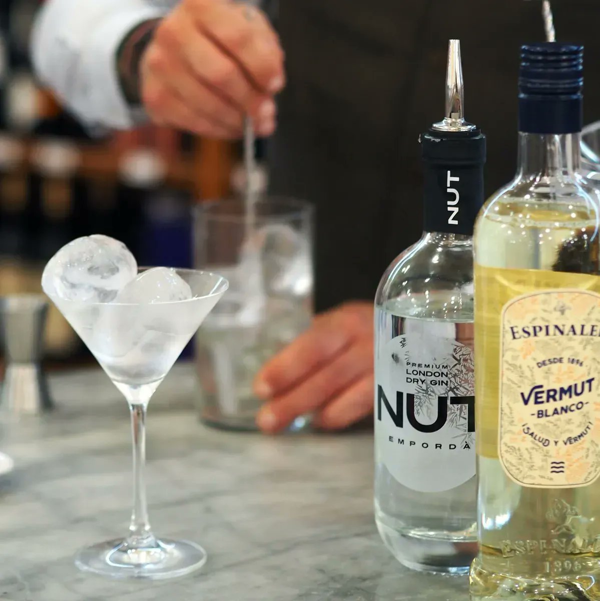 Ara és l'hora. L'hora del vermut lliure i tropical 🍸😉🦐
<a href="/VermutEspinaler/">Espinaler 1896</a> #maresme #empordà