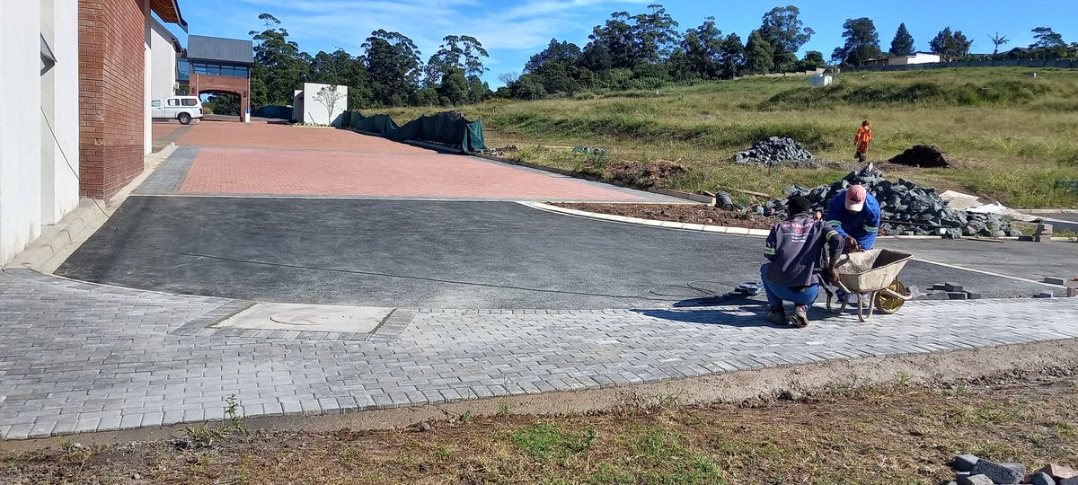 Patrick_soboyis's tweet photo. Asphalt and Paving https://t.co/VMWwOUNHwM