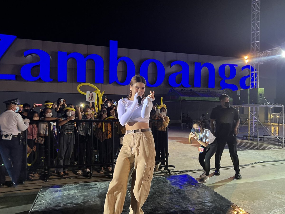 me_cathybelle's tweet photo. @anjisalvacion University https://t.co/D3QbBkBLhE